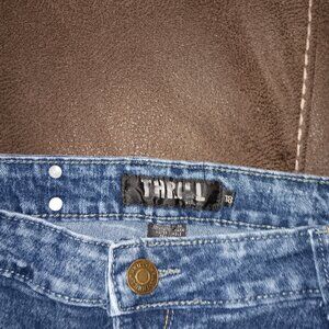 WOMEN'S SIZE 18 PLUS JEANS THRILL